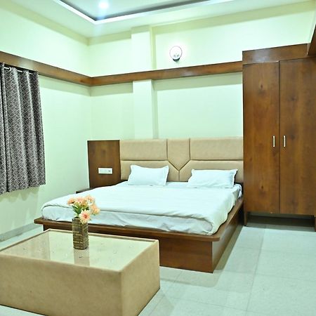 Indore Palace Kültér fotó